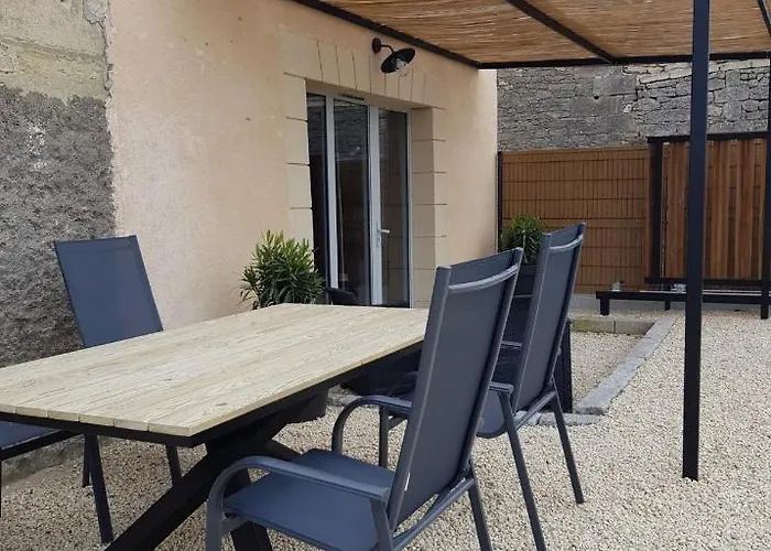 Дом отдыха Maison La Cassine - Centre La Fontaine - Proche Zoo